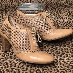 Pikolinos Niza Booties nude tan laser cut sz 8